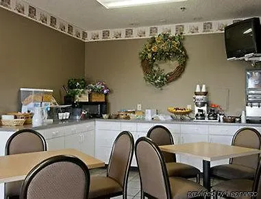 Days Inn By Wyndham Kansas City International Airport 