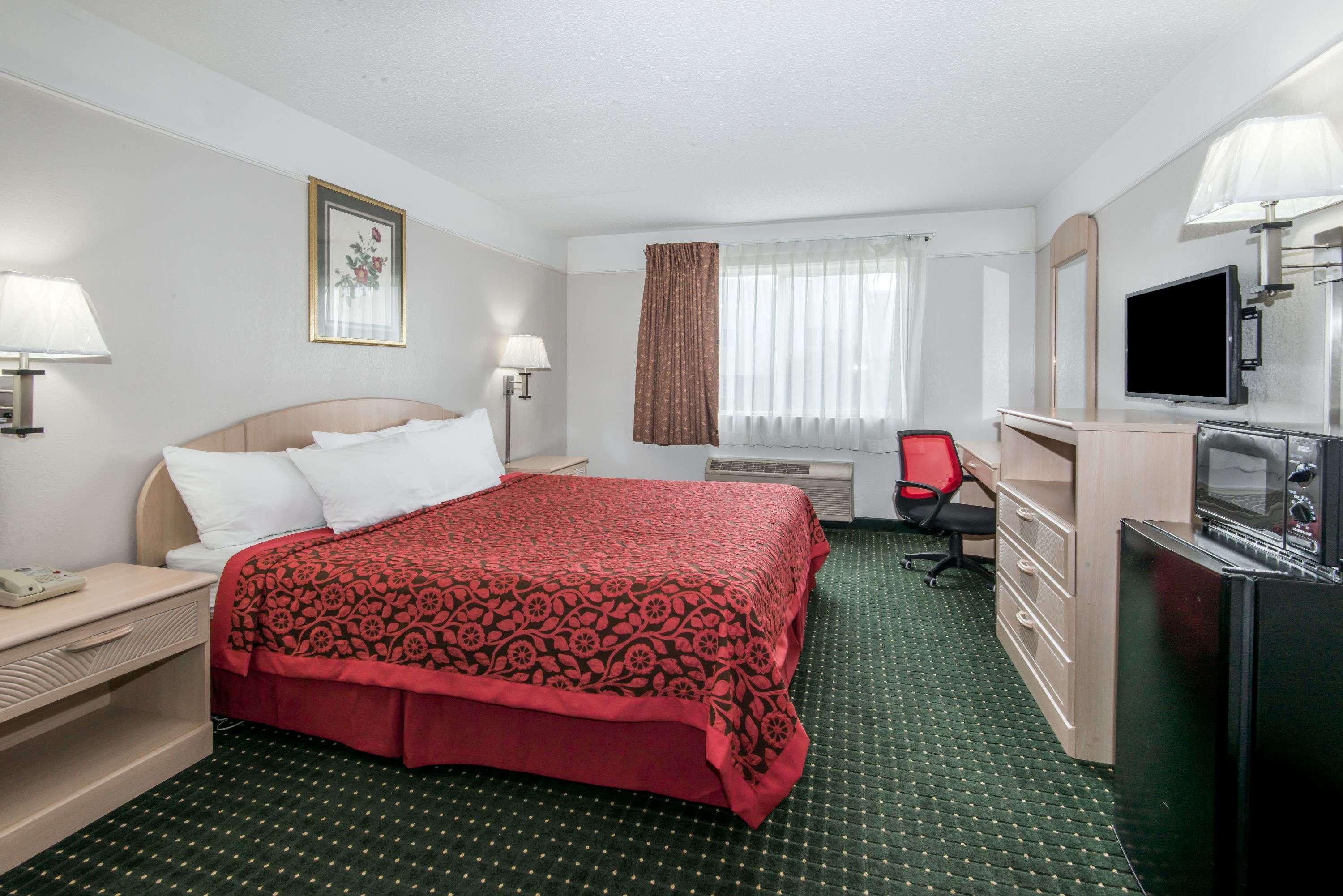 Hotel Days By Wyndham Kansas International Airport Kansas City