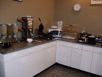 Hotel Days By Wyndham Kansas International Airport